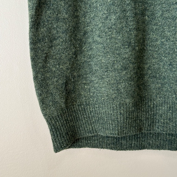 Vintage Crocodile Wool Dark Green V Neck Sweater Vest Size L Lacoste - Picture 12 of 12